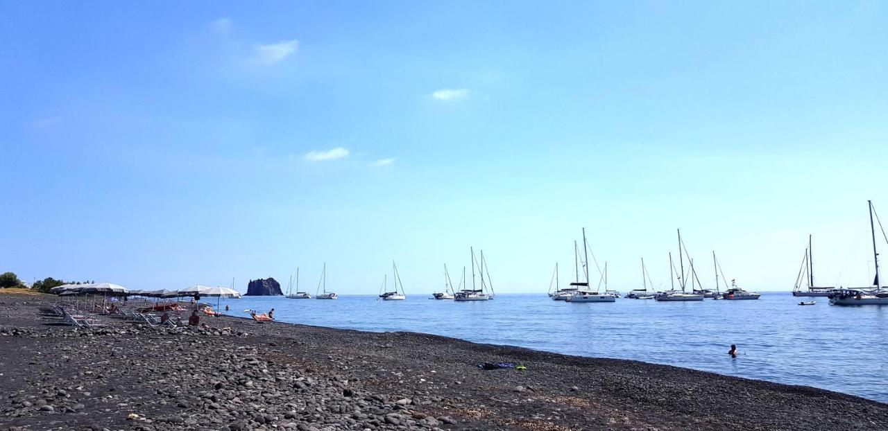 Villa Ginestra Sulla Spiaggia Di Στρόμπολι Εξωτερικό φωτογραφία
