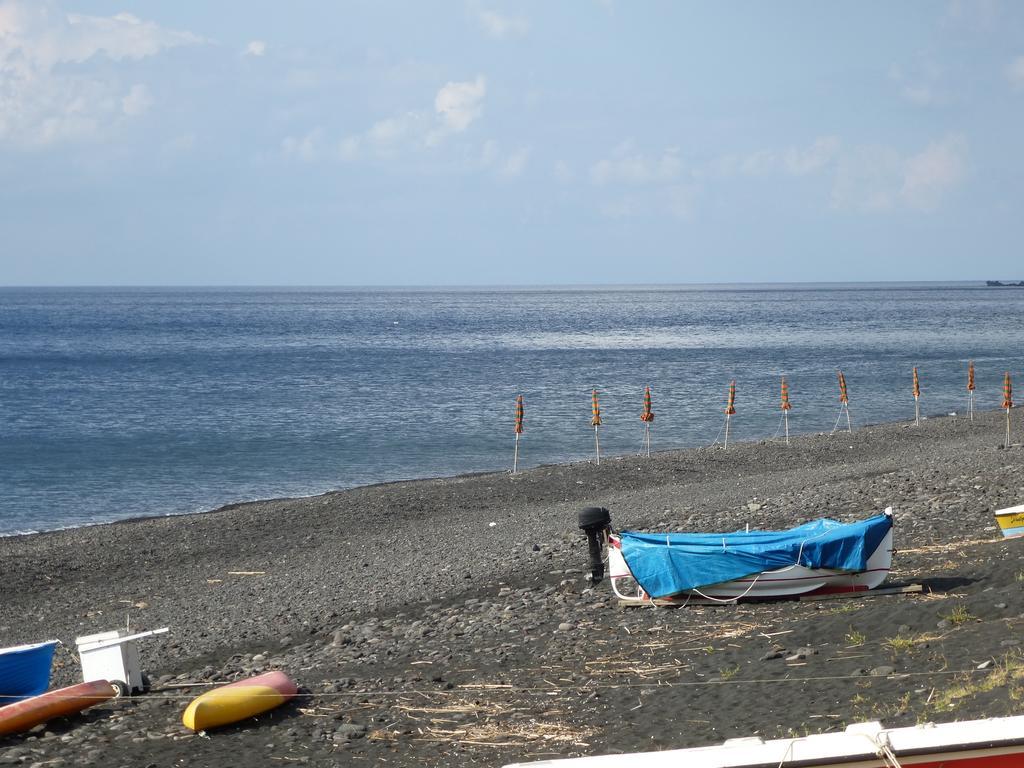 Villa Ginestra Sulla Spiaggia Di Στρόμπολι Δωμάτιο φωτογραφία