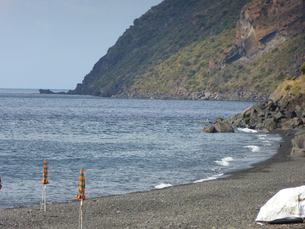 Villa Ginestra Sulla Spiaggia Di Στρόμπολι Δωμάτιο φωτογραφία